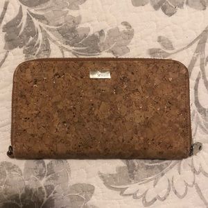 Thirty-one brand wallet